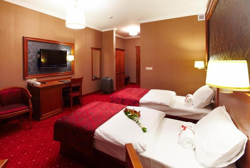Hotel Grodzki Business & Spa Stargard Szczecinski Room photo